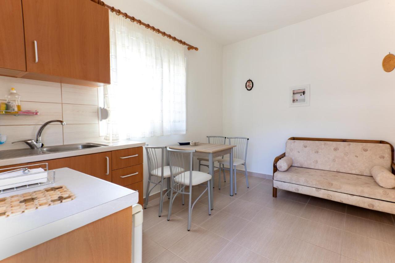 Nikki'S Family Apartments Syvota Exterior foto
